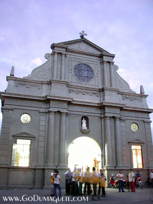 A little chapel in Bais